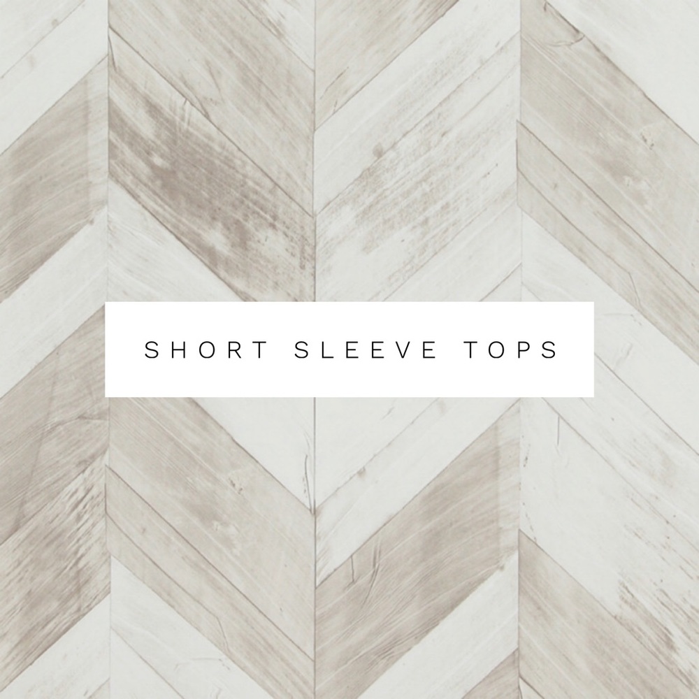 Short sleeve tops below this point